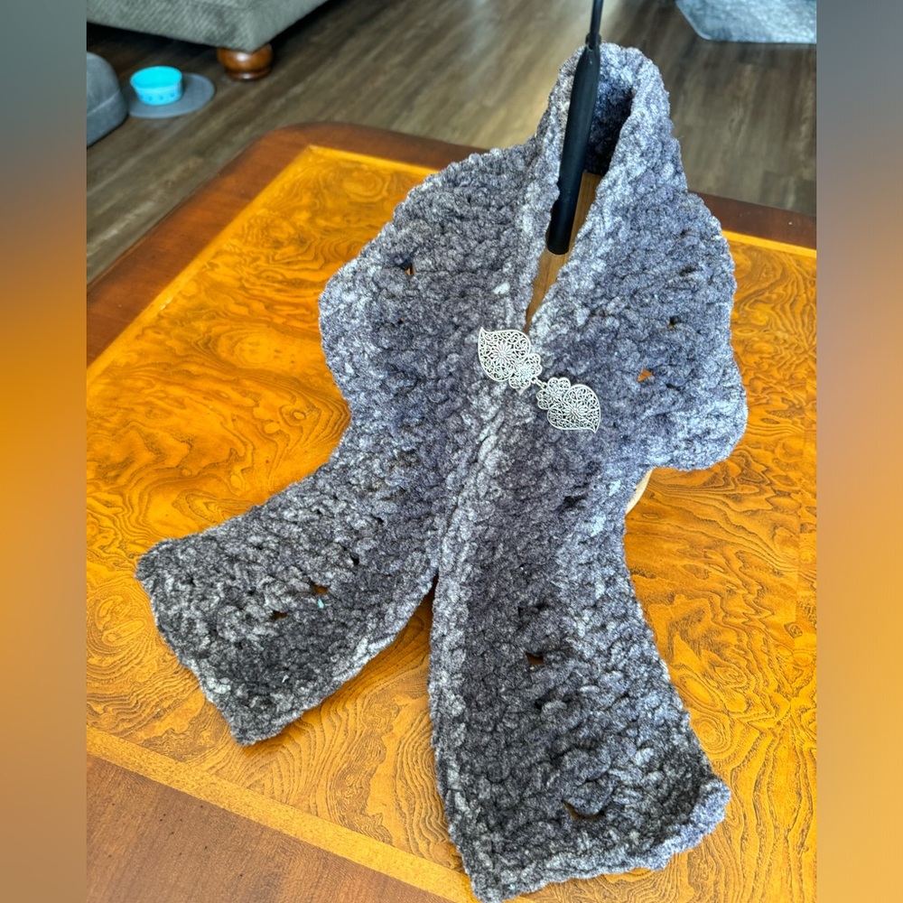 Handcrafted Hand Crocheted Scarflet (Short Scarf) with Cute Scarf Clip